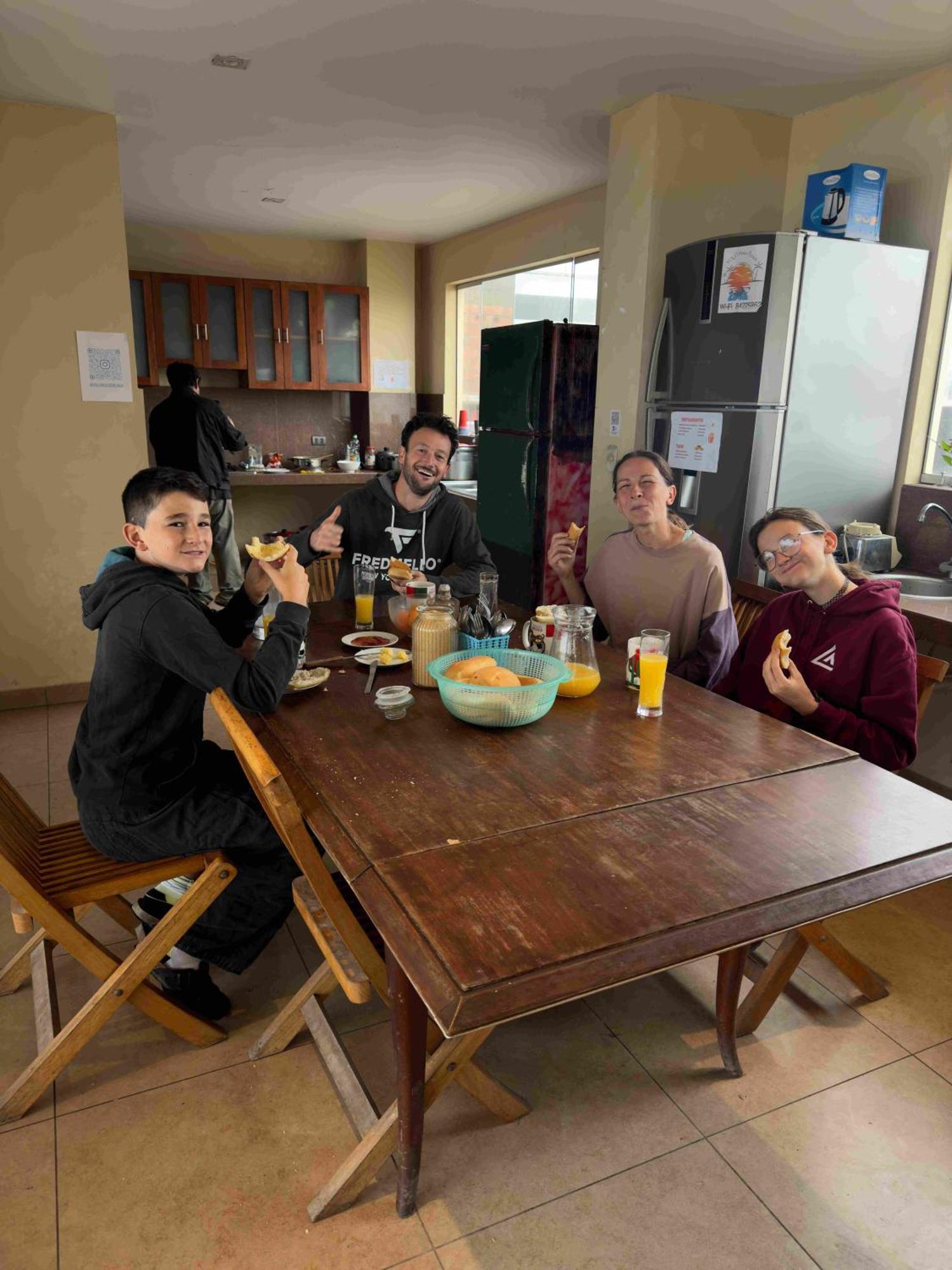 Yolo House Peru Bed & Breakfast Asia Exterior foto